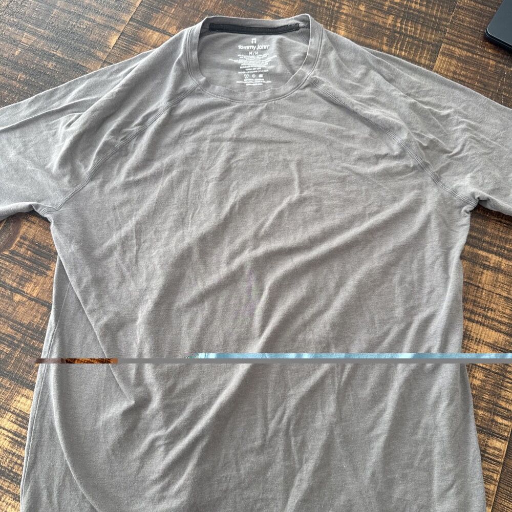 Tommy John Men’s T Shirt Medium